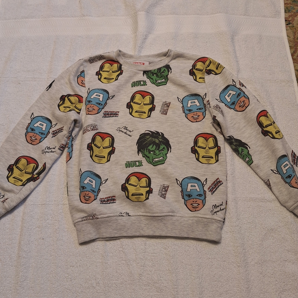 Marvel Iconic Characters Gray Sweatshirt